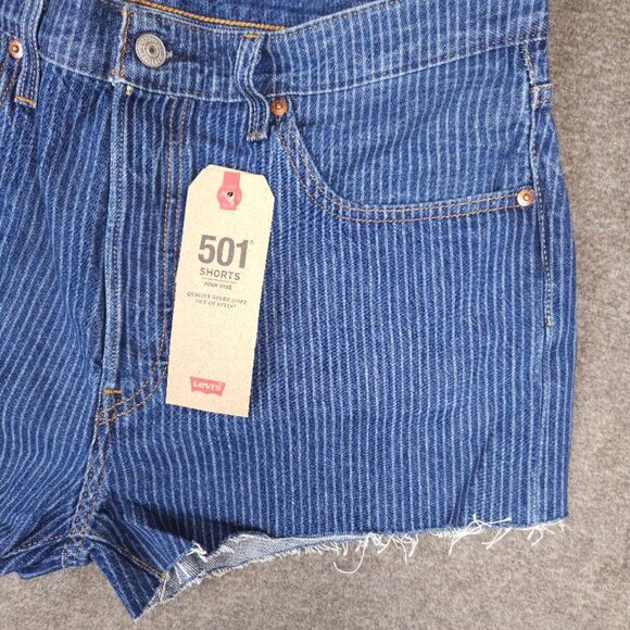 NWT Levi's 501 Striped Denim Button Fly Shorts Size 32 Waist - Picture 3 of 14
